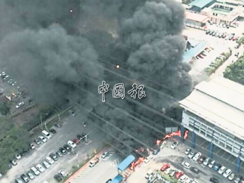 事發地點數度傳出爆炸聲響,情況駭人。