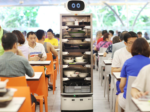 机器人获选 2017亚洲周刊风云人物,强化深度学习