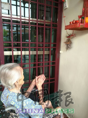 林翠蓉的生活照。