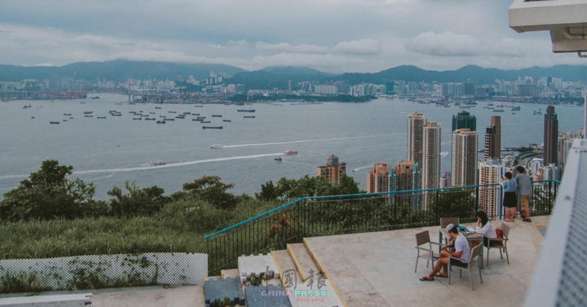 拥有270度环景视野。