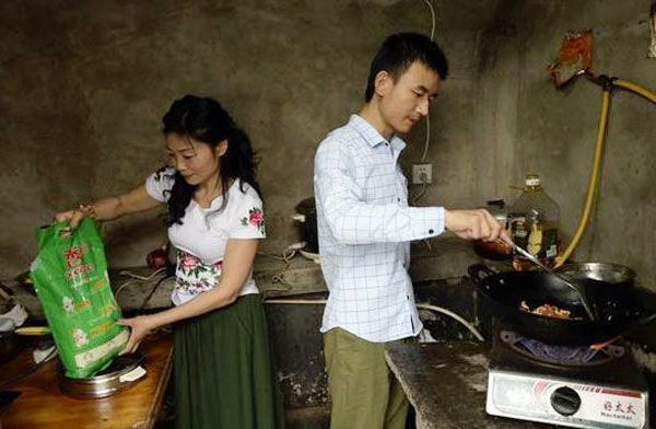 虽然生活过得平凡,但两人却十分享受属于他们的生活。