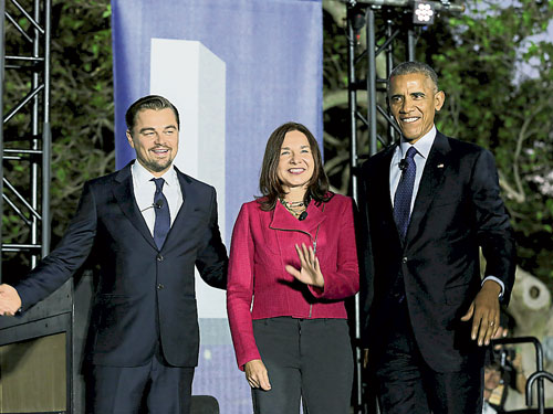  ■奧巴馬（右）、李奧納多（左）和氣候科學家海霍出席活動。（路透社）