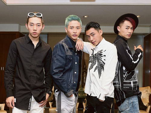 近年在中國發展的台灣男子組合BET.A風格偏嘻哈混韓風。馮宇（左起）、陽羿、高泰及黎開。