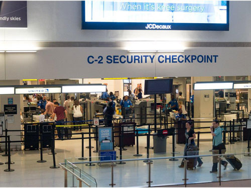紐華克自由國際機場安檢站