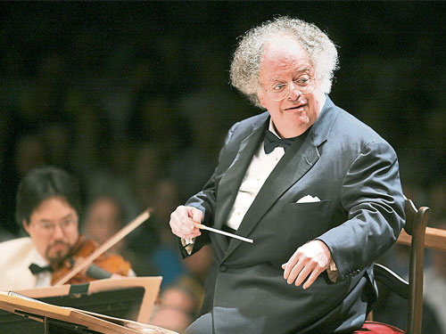 詹姆斯‧萊文2006年為波士頓交響樂團的演出指揮。（美聯社）