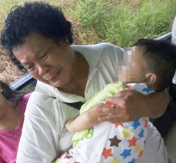 男童吃龍眼卡在喉嚨缺氧由父親送院搶救不果。