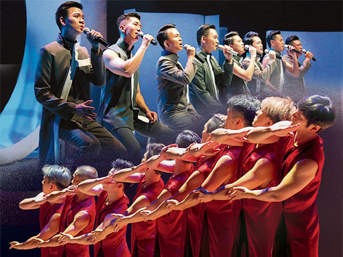 馬來西亞佛樂男唱團 “淨世金剛”，由八位來自聲樂、流行、民歌、音樂劇中具深厚舞台藝術背景的唱將組成，發願以歌聲弘揚智慧法音，傳播慈愛善美和光明。