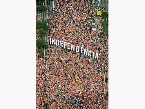  100萬人週二在巴塞羅那參加集會，支持獨立。（路透社） 