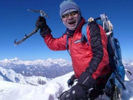 攀登尼泊尔格加峰 韩名登山家等遇雪崩9死