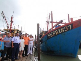 重叠海域捕渔被印尼扣留 追踪器还清白人船获释