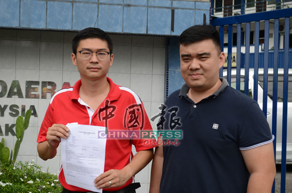 胡伟豪（左）与刘维健因担忧种族歧视气氛蔓延而报案。