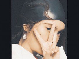 杨丞琳戴泳帽登杂志封面