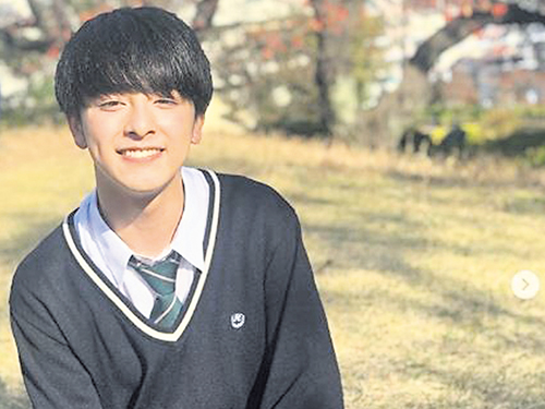 新原泰佑拿下日本2018最帅高中生。