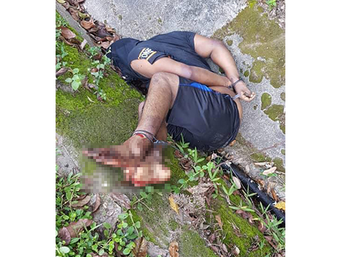 一名男子被人谋杀后弃尸在沟渠内。