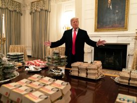 白宫大厨也放无薪假 特朗普自掏腰包买汉堡宴客