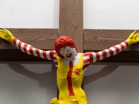 耶稣受难麦当劳像   阿拉伯裔基督徒要求撤下