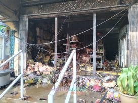 初一大火烧神料店 业者损失惨重