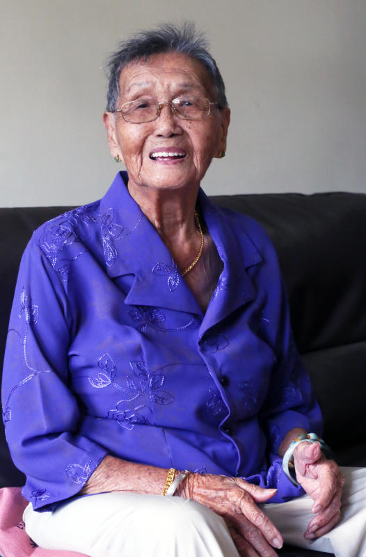 102岁的人瑞黄亚鸾。