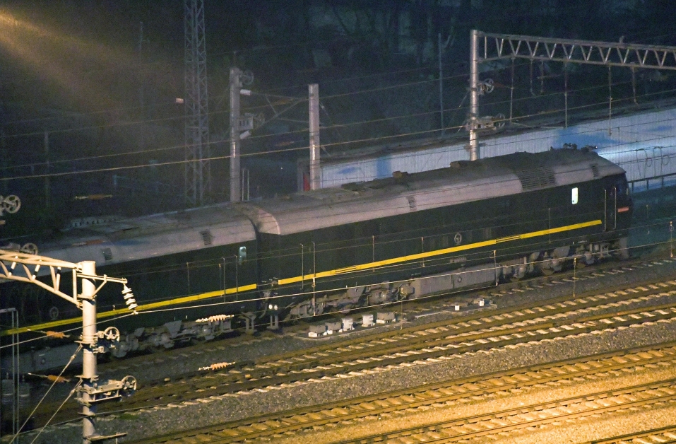 金正恩绿色专列被目击途经南宁铁路。（美联社）