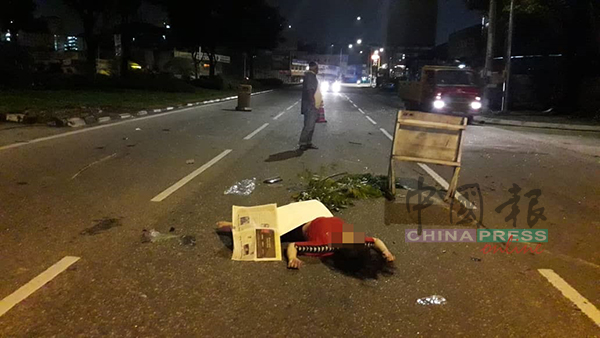 16岁华裔少女在肇祸后被抛出车外，毙命在马路中央。