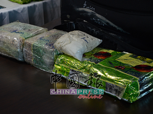 30公斤的冰毒被装在茶叶包装内，企图通过海路运至印尼。