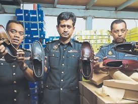 贸消局突击3鞋厂 起7500双仿冒名鞋