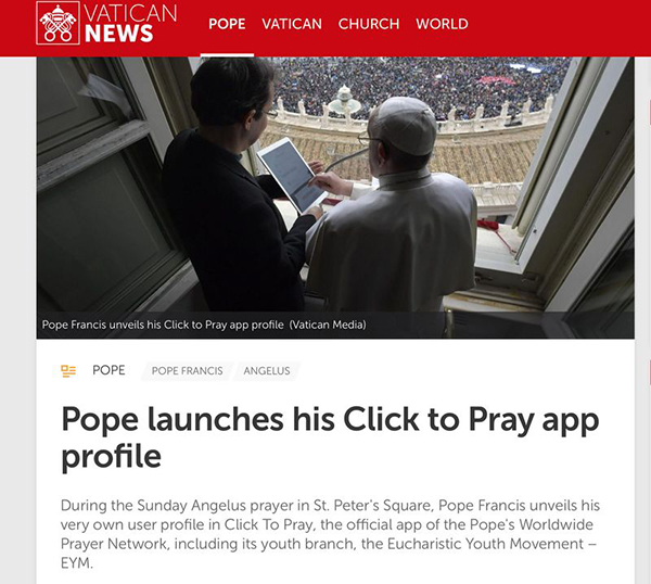 教宗1月在他的书房窗口推广手机祷告App，傅德立（左）手持平板电脑让教宗开启个人帐号。（中央社）