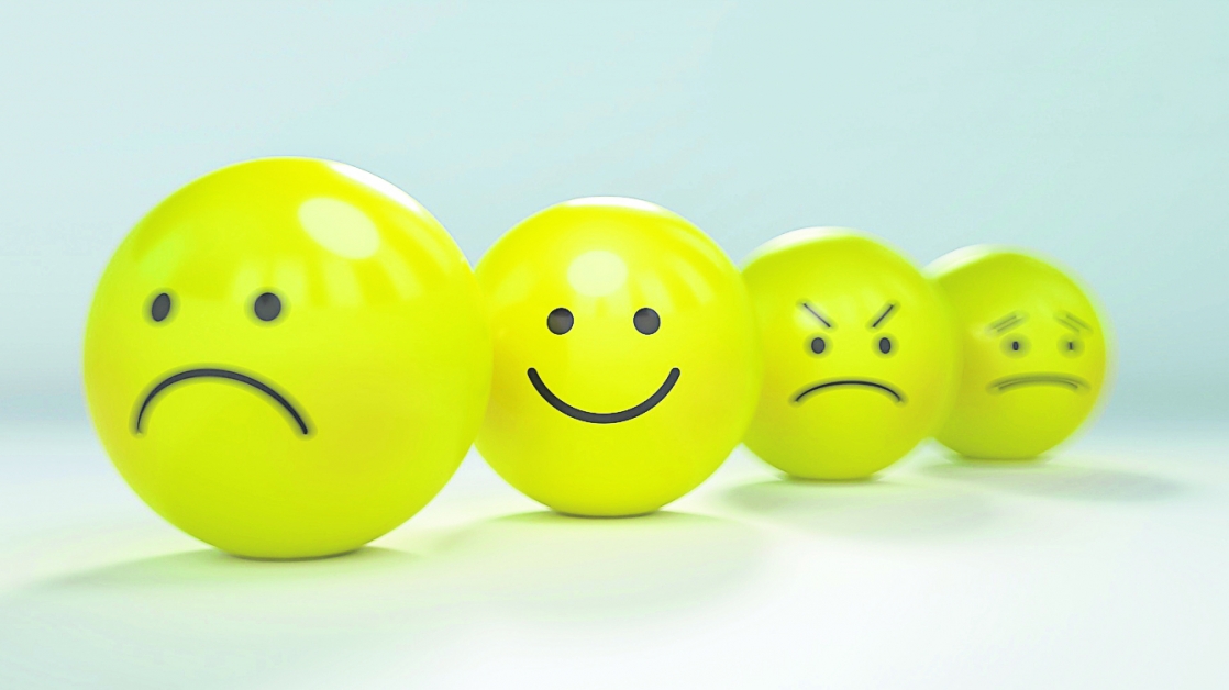 很多父母一旦见到孩子哭闹着不愿上学,自己的情绪就首先上来了。但是即便生气了,孩子的问题还是没有被解决。