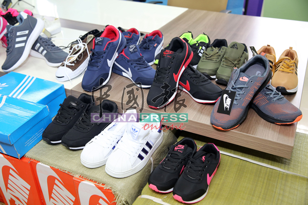 名牌球鞋赝品充斥市场，当中的品牌包括爱迪达（Adidas）、耐基（Nike）、匡威（Converse）、彪马（Puma）等。