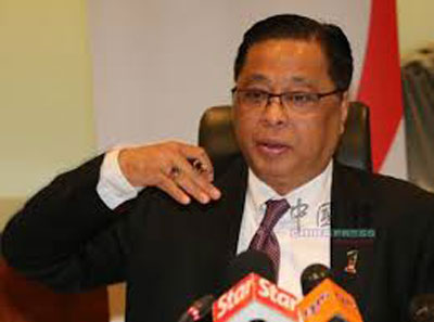 依斯迈沙比里促请马哈迪委任反对党议员担任公账会主席一职。