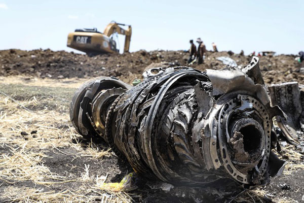 埃塞俄比亚空难中 737 MAX 客机残骸。