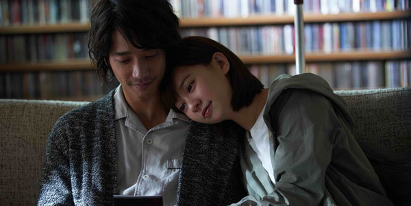刘以豪与陈意涵领衔主演的电影《比悲伤更悲伤的故事》在中国刮起旋风。
