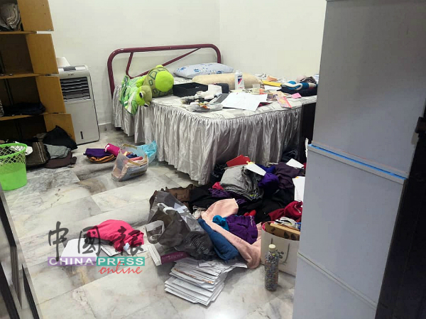 赖天祥2名女儿的房间遭匪徒搜刮，分别损失4000令吉现款和一罐零钱。