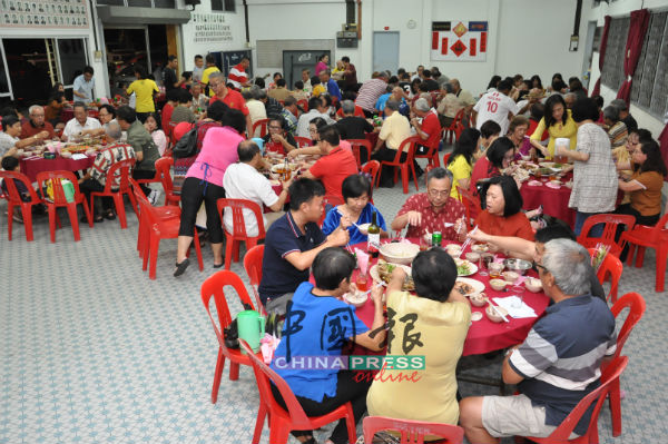 森美兰海南会馆举办“海南同乡回家吃饭”晚宴，以乡情凝聚海南子弟。