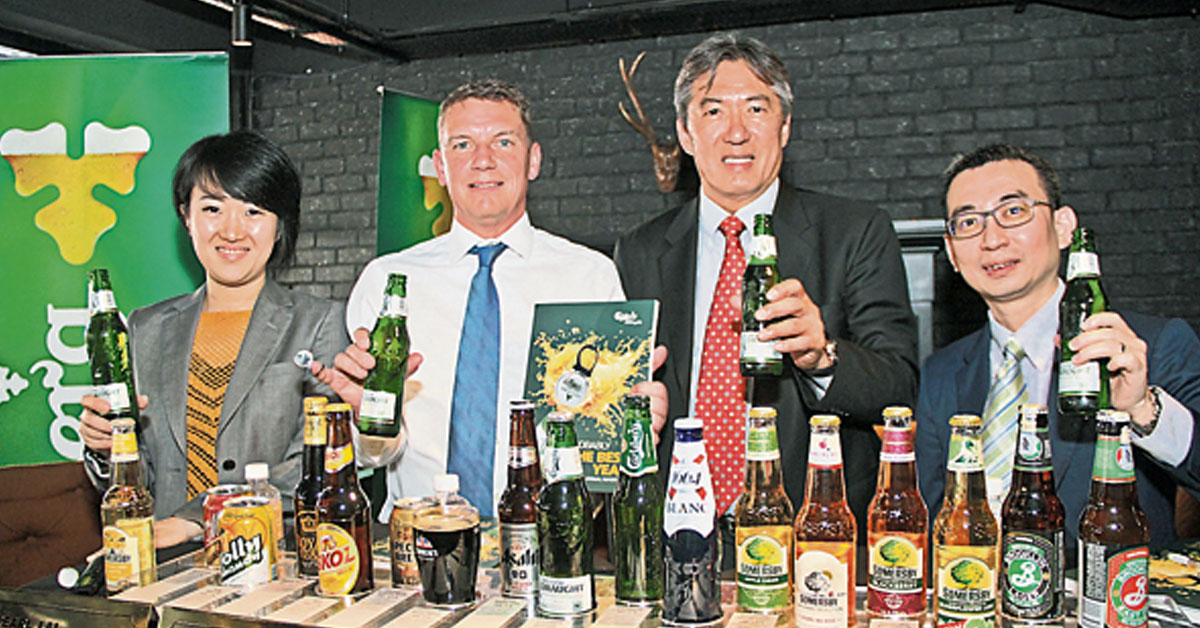 Carlsberg今年内料不再调高啤酒价格，左起为赖明珠、雷盟、卓亚华和林志杰。