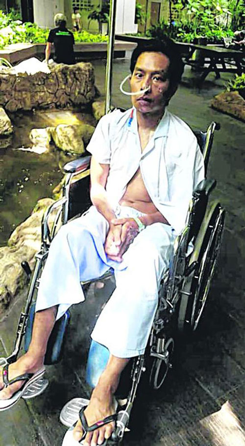 莫哈末法兹利多处受伤需要治疗，住院近一个月。