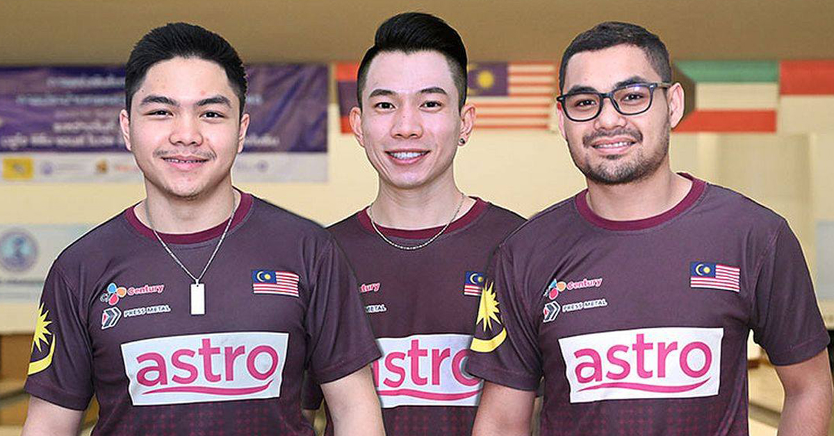 洪显龙（中）夺得泰国公开赛男子组精英赛冠军。（图来自bowlingdigital.com）