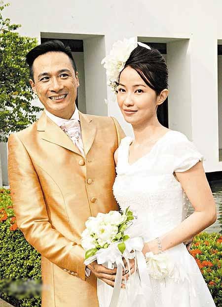 吴镇宇和王丽萍结婚17年。（互联网）