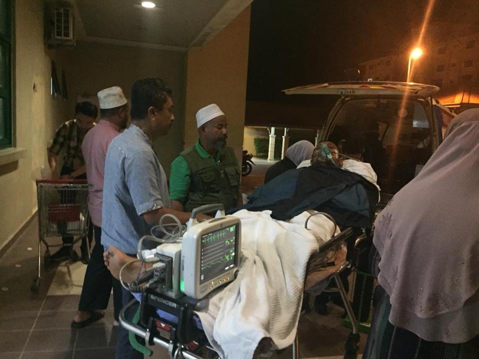 赛依布拉欣周六早从淡马鲁中央医院准备转移吉隆坡太子阁医药中心接受治疗。