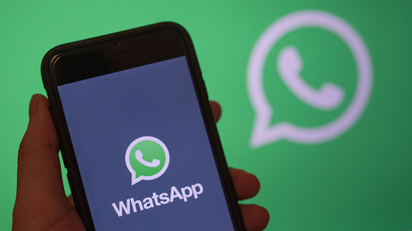 通讯应用WhatsApp周三推出新的隐私设置，可让用户自行选择哪些人可以将自己加进聊天群组。