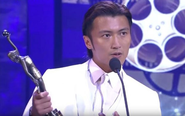 霆锋在第30届金像奖夺最佳男主角，曾向谢贤道歉。