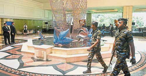 ◤斯里兰卡恐袭◢ 恐袭重创斯里兰卡观光业 酒店内士兵比房客多