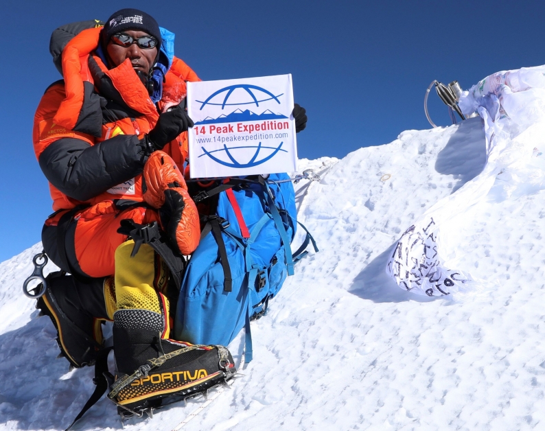  瑞塔一周内2度登上珠穆朗玛峰。
