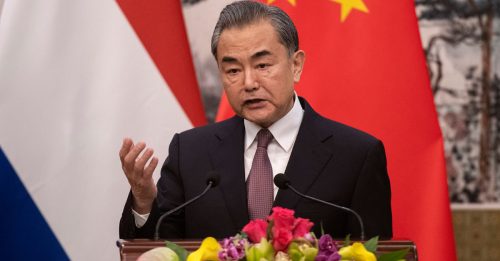 “请收回你们的黑手”  王毅：西方势力图破坏香港稳定