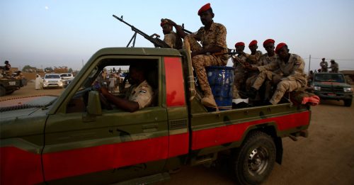 苏丹安全部队镇压示威者 轮奸女性 男的也不放过