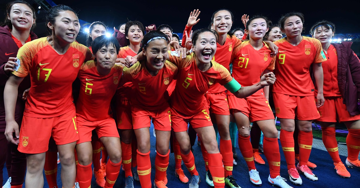 中国女足挑战西班牙，力争进8强。（法新社）