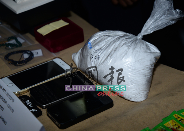 警方搜出价值6万令吉的1公斤克他命。
