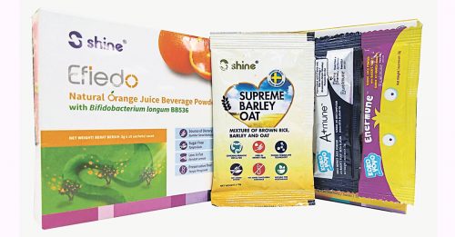 《中國報》YSPINDUSTRIES回饋柔佛區讀者 送SHINE營養產品禮袋