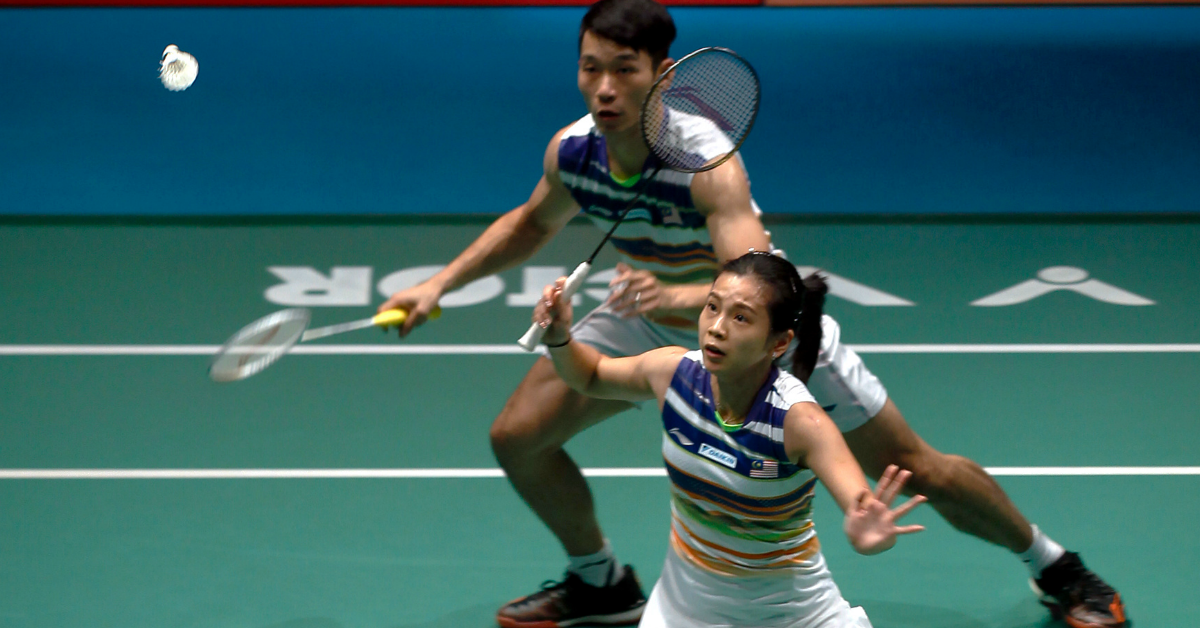 陈炳顺（后）与吴柳莹在泰国羽球公开赛出师不利，止步混双首圈。（档案照）