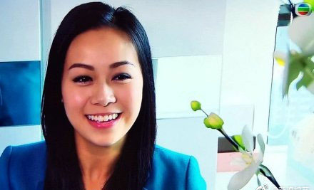 黄心颖在TVB重播节目《安乐蜗》亮相。
